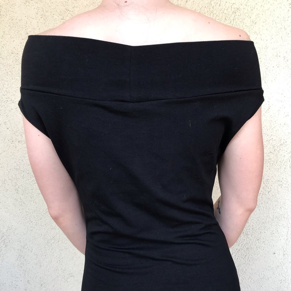 ♥️SOLD♥️ Unique Vintage Bats Off the Shoulder Top - Picture 3 of 5